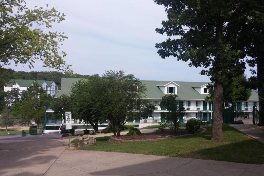 King Resort Брэнсон Экстерьер фото